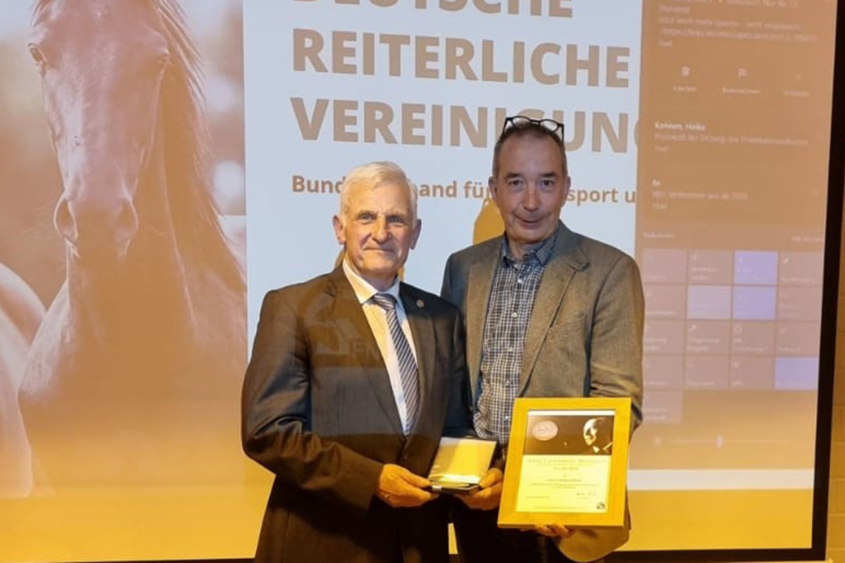 Dr. Burkhard Dittmann ausgezeichnet. Foto MV LV